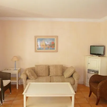 Holiday Les Restanques Golfe Saint Tropez.1 Σπίτι διακοπών *
